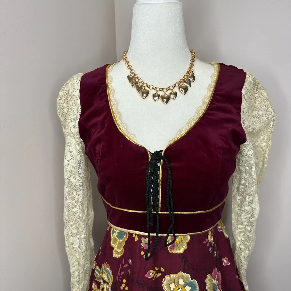 Gunne Sax Vintage-Inspired Burgundy Floral renaissance Dress  Lace Sleeve RARE - Picture 4 of 17